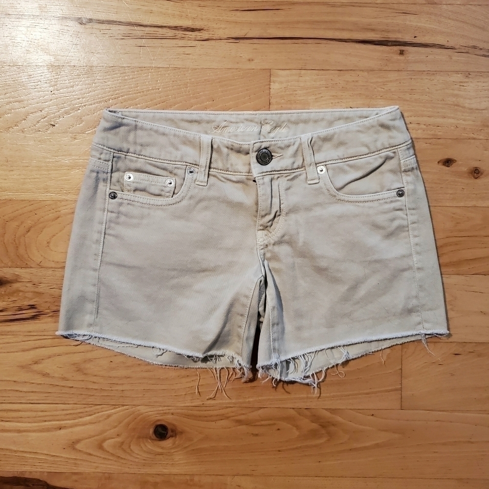 AMERICAN Eagle AE Tan Frayed Denim Jean Shorts Size 0